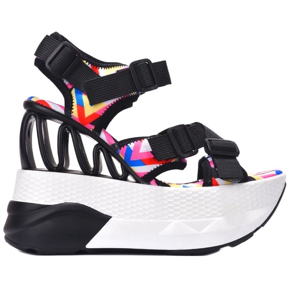 Cape Robbin Shoes - Cape Robbin Play Dirty Remix Platform Sandals Size 7 Wearable Art 🖼️ Like New
